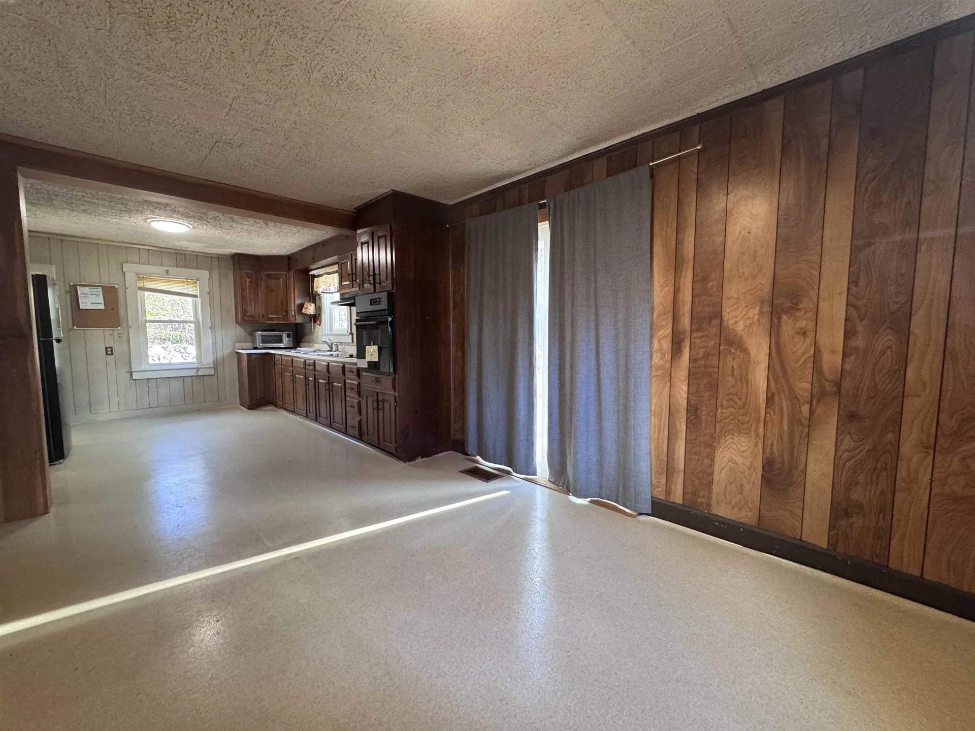 272 Maple Avenue Claremont NH 03743