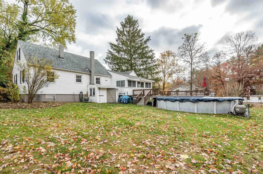 12 Louise Drive Litchfield NH 03052