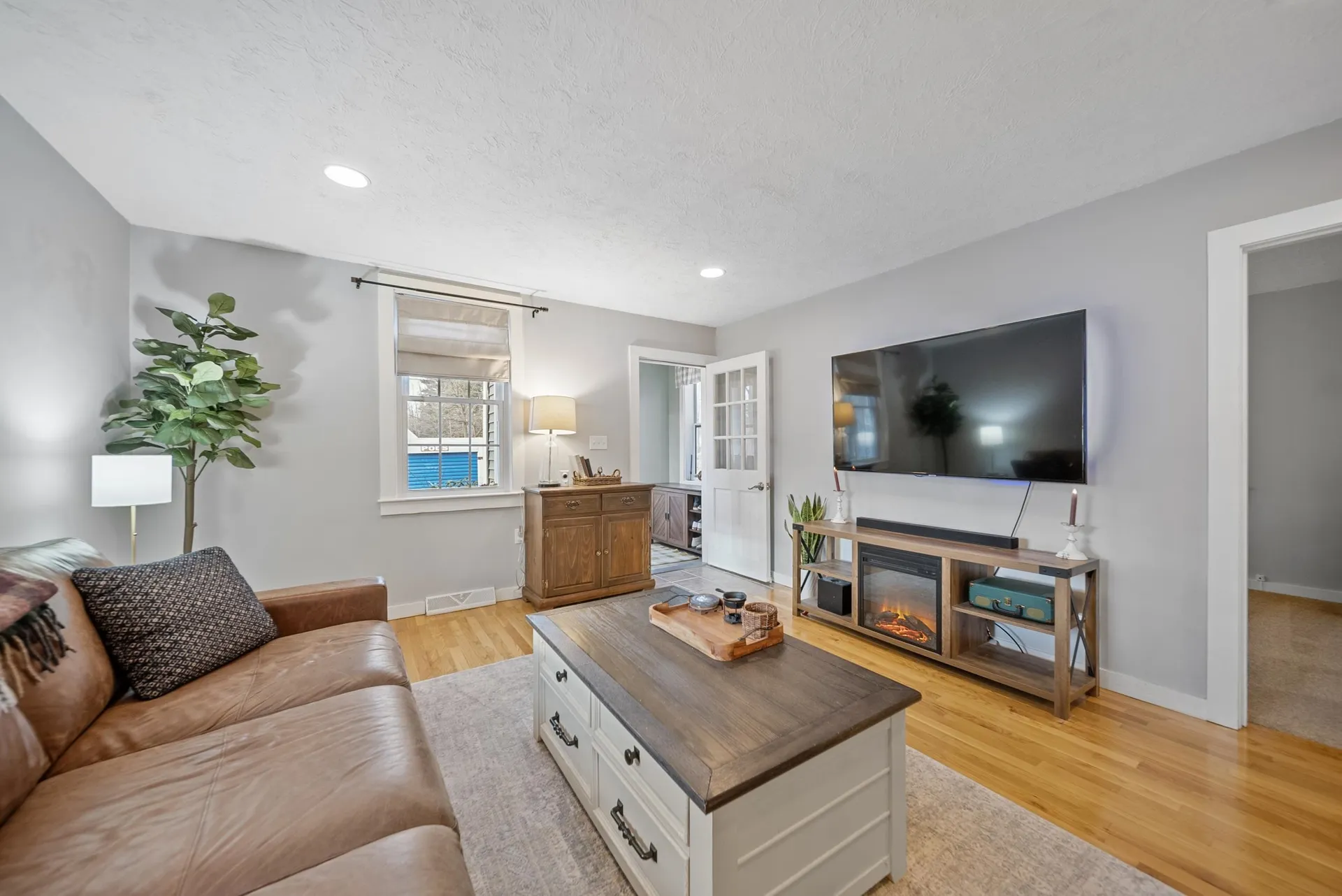 38 Bartley Hill Road Londonderry NH 03053