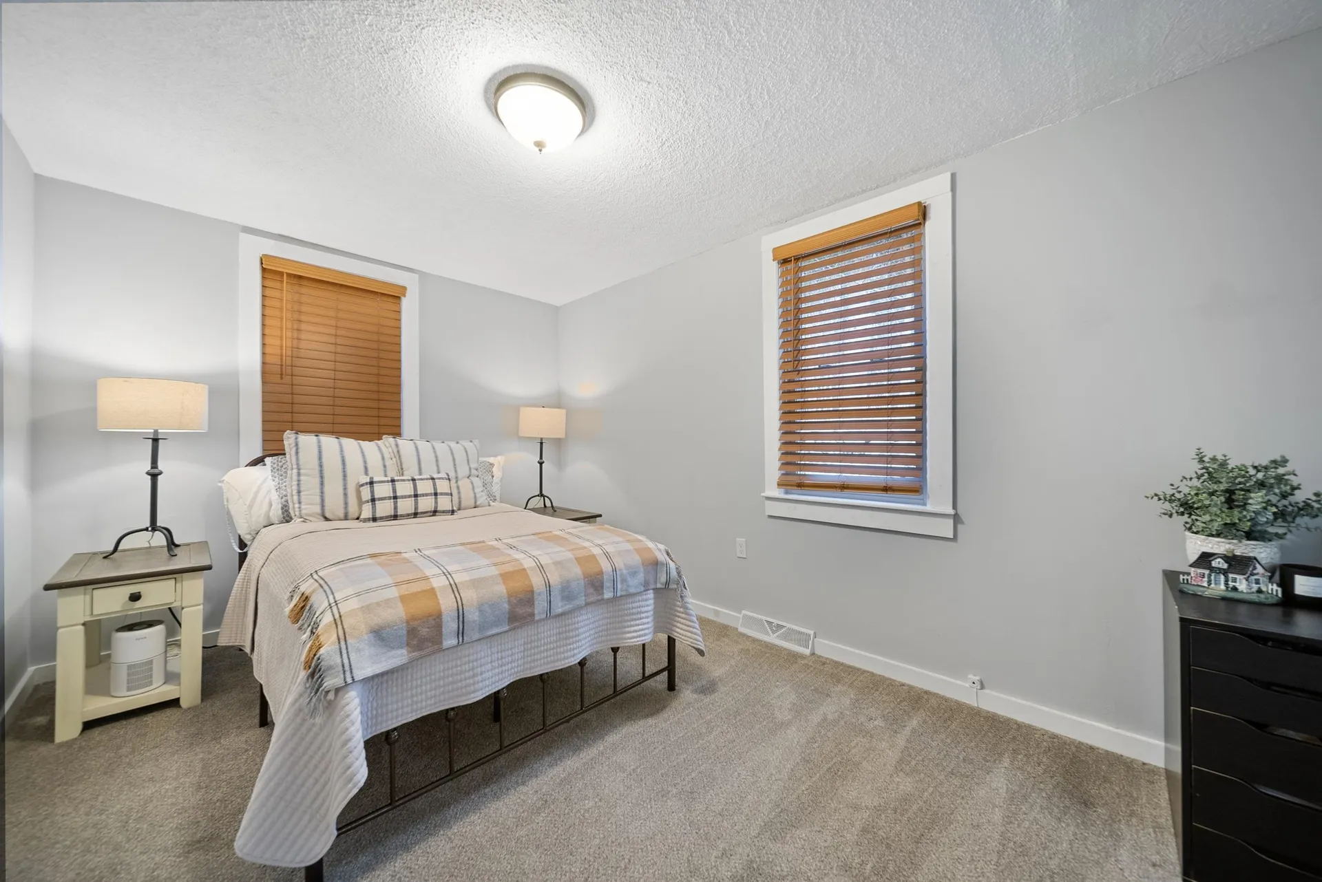 38 Bartley Hill Road Londonderry NH 03053