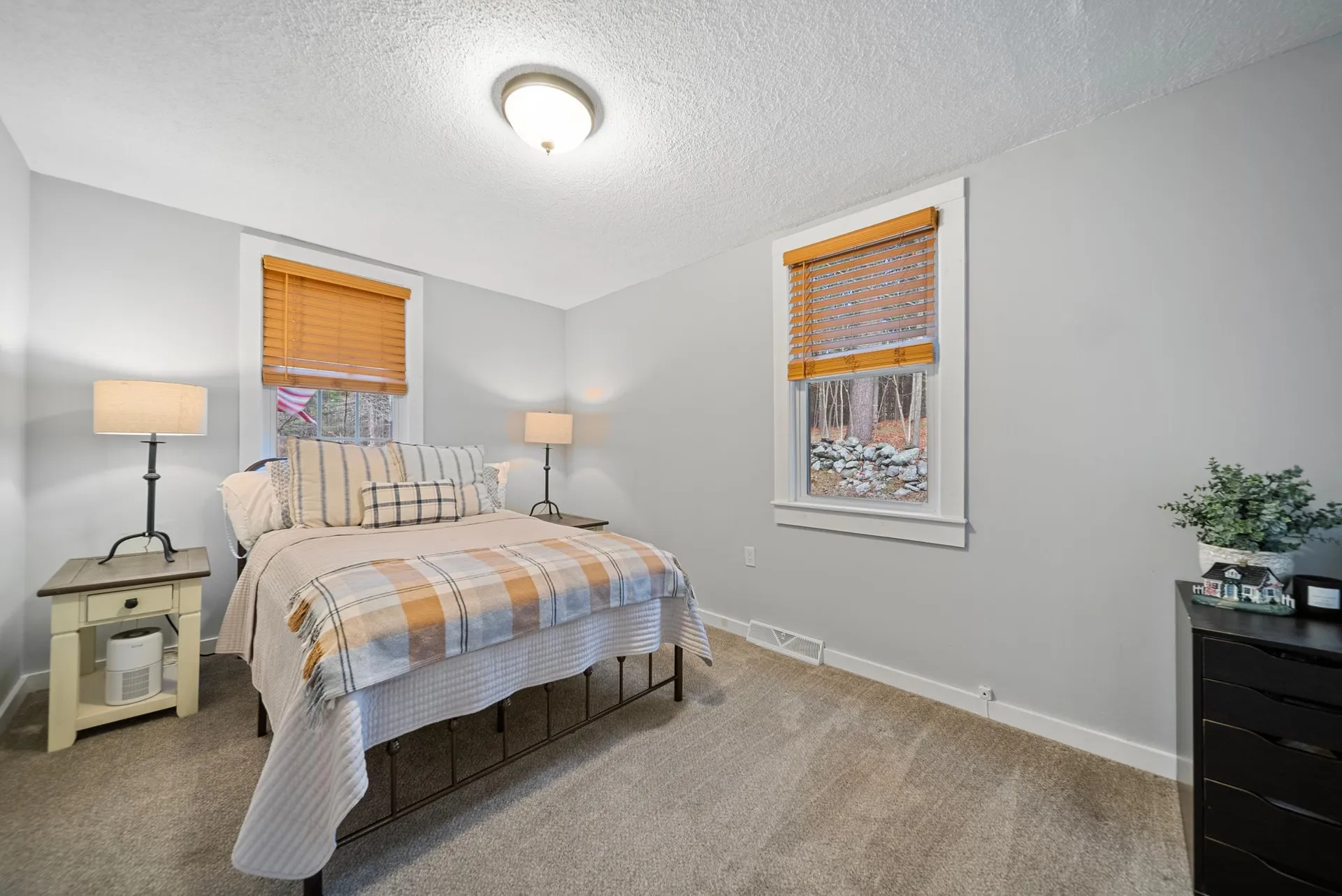 38 Bartley Hill Road Londonderry NH 03053