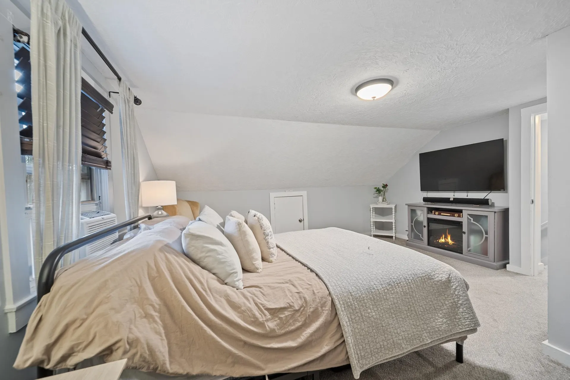 38 Bartley Hill Road Londonderry NH 03053