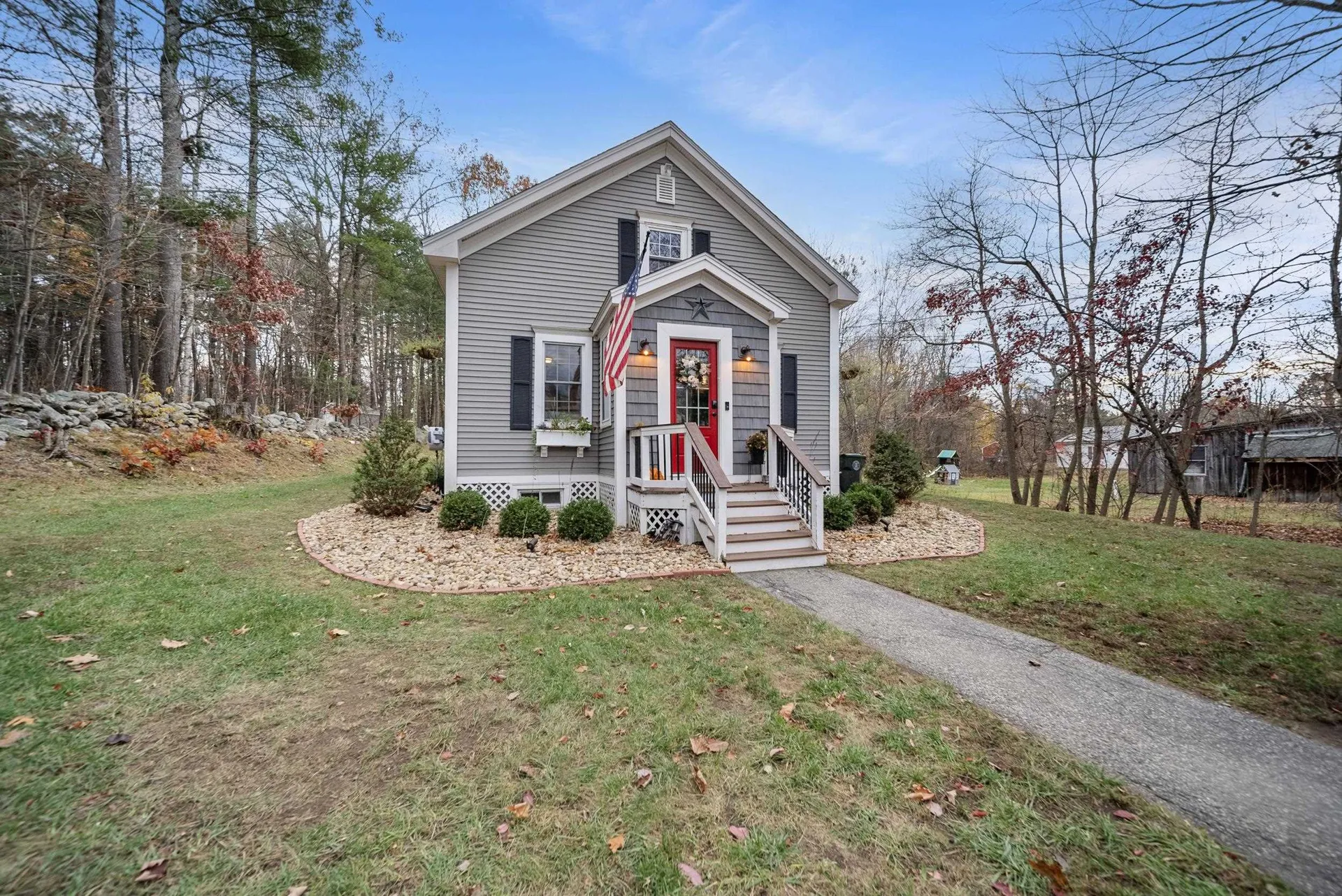 38 Bartley Hill Road Londonderry NH 03053