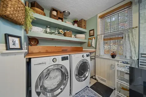 38 Bartley Hill Road Londonderry NH 03053