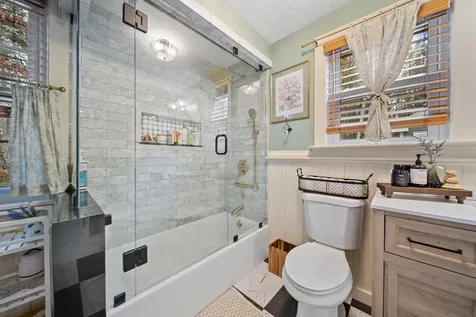 38 Bartley Hill Road Londonderry NH 03053