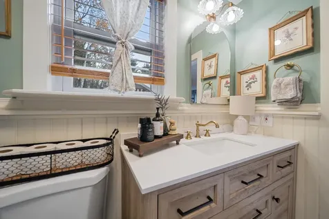 38 Bartley Hill Road Londonderry NH 03053