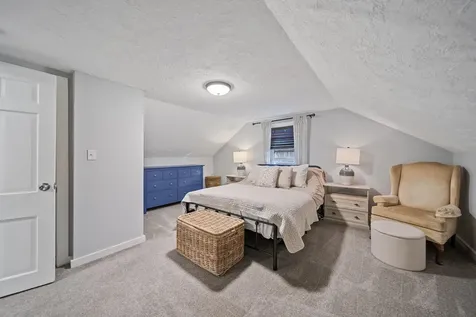 38 Bartley Hill Road Londonderry NH 03053