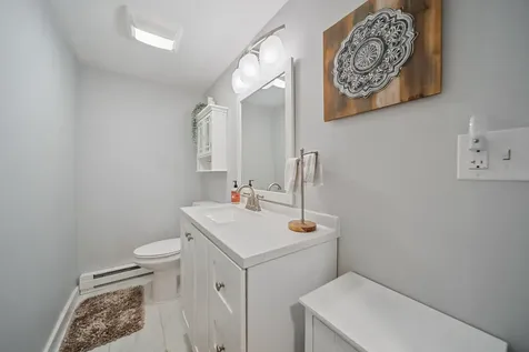 38 Bartley Hill Road Londonderry NH 03053