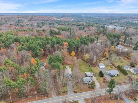 38 Bartley Hill Road Londonderry NH 03053