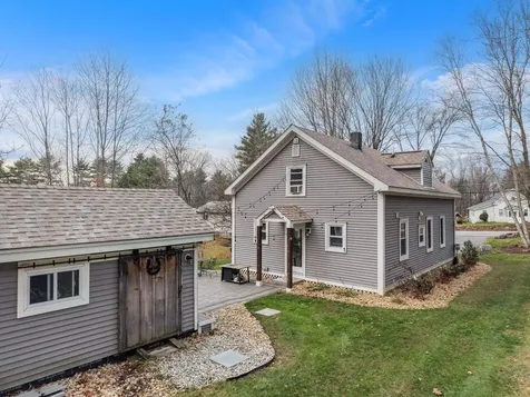 38 Bartley Hill Road Londonderry NH 03053