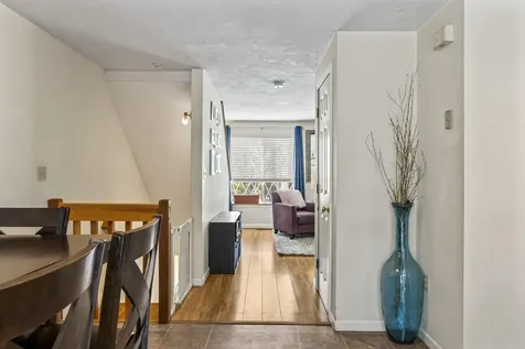 5 Lynn Drive Merrimack NH 03054