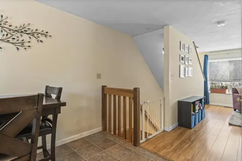 5 Lynn Drive Merrimack NH 03054