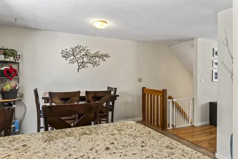 5 Lynn Drive Merrimack NH 03054