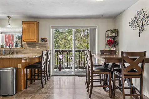 5 Lynn Drive Merrimack NH 03054