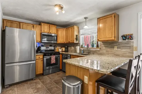 5 Lynn Drive Merrimack NH 03054