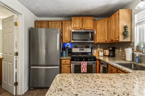 5 Lynn Drive Merrimack NH 03054