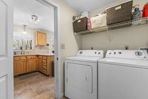 5 Lynn Drive Merrimack NH 03054