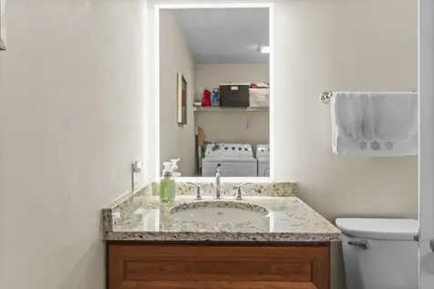 5 Lynn Drive Merrimack NH 03054