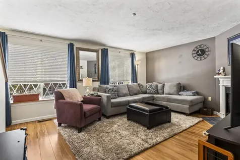 5 Lynn Drive Merrimack NH 03054