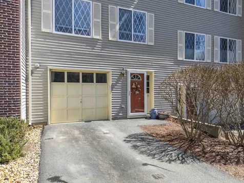 5 Lynn Drive Merrimack NH 03054