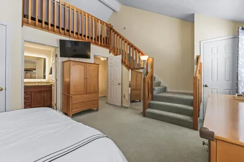 5 Lynn Drive Merrimack NH 03054