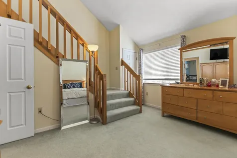 5 Lynn Drive Merrimack NH 03054