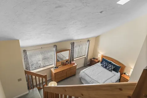 5 Lynn Drive Merrimack NH 03054