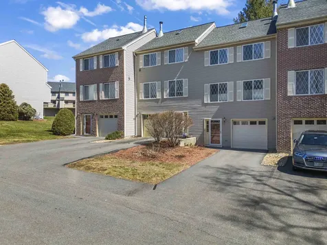 5 Lynn Drive Merrimack NH 03054