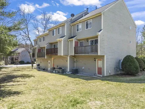 5 Lynn Drive Merrimack NH 03054