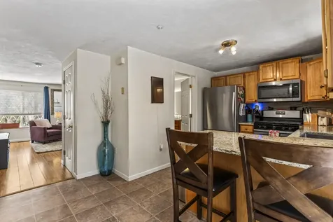 5 Lynn Drive Merrimack NH 03054