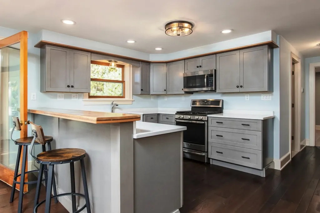 7 Arrowwood Road New Boston NH 03070