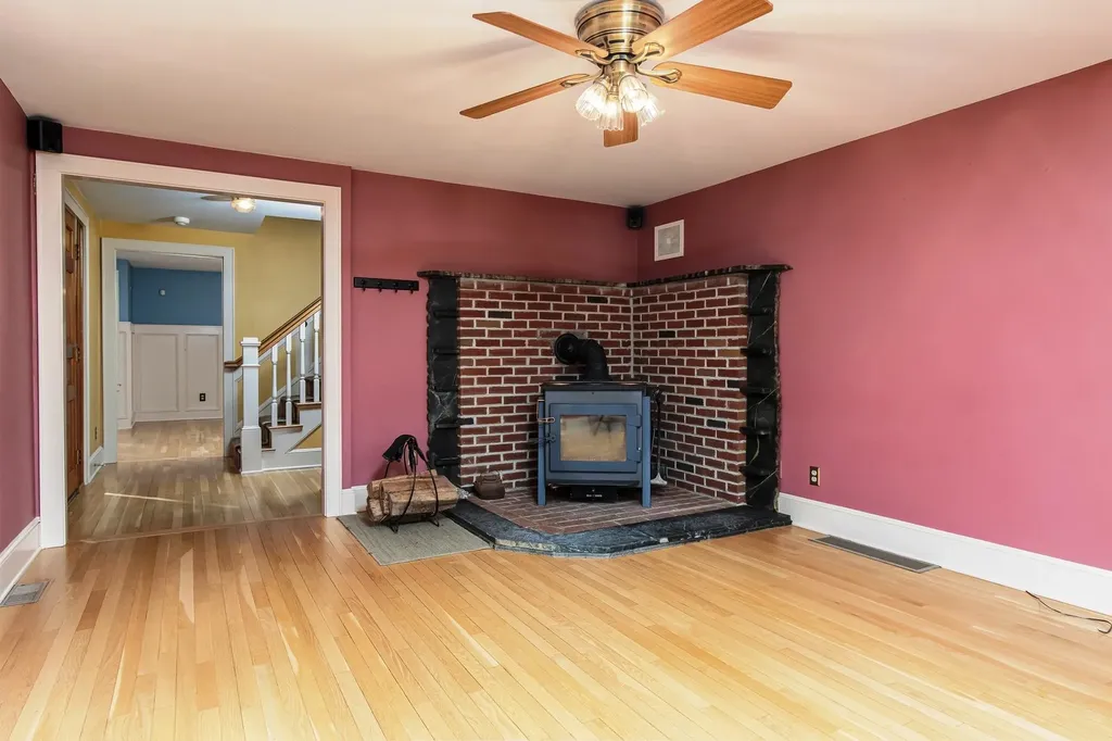 7 Arrowwood Road New Boston NH 03070