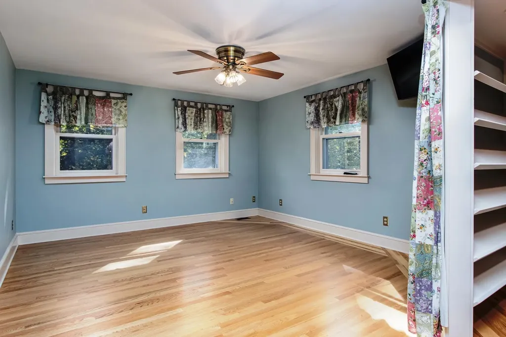 7 Arrowwood Road New Boston NH 03070