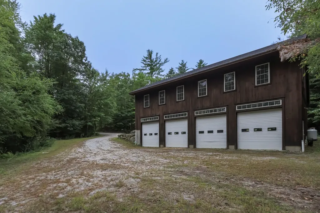 7 Arrowwood Road New Boston NH 03070