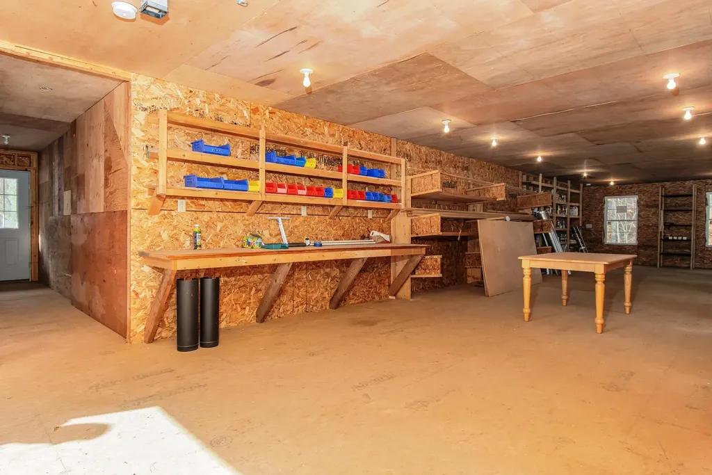 7 Arrowwood Road New Boston NH 03070