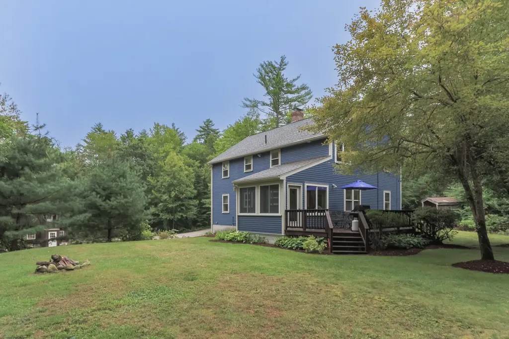 7 Arrowwood Road New Boston NH 03070