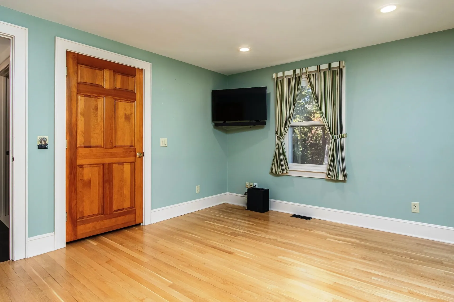 7 Arrowwood Road New Boston NH 03070