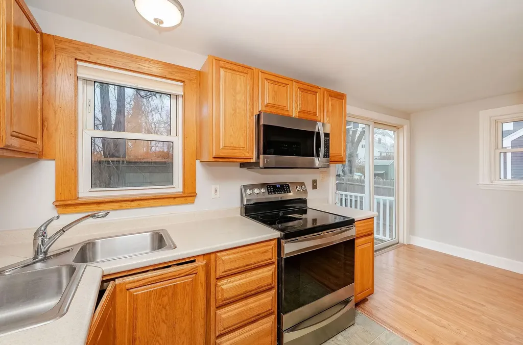 255 Melbourne Street Portsmouth NH 03801
