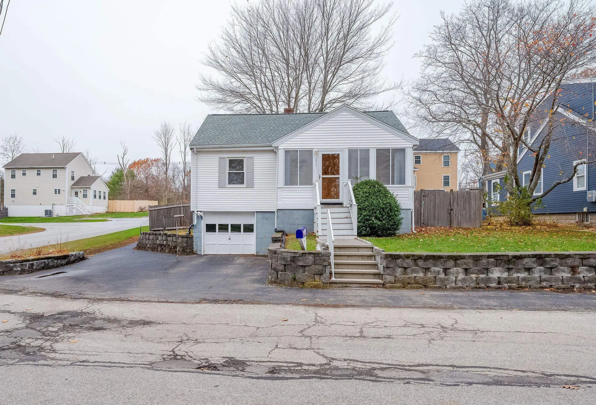 Portsmouth NH, 255 Melbourne Street