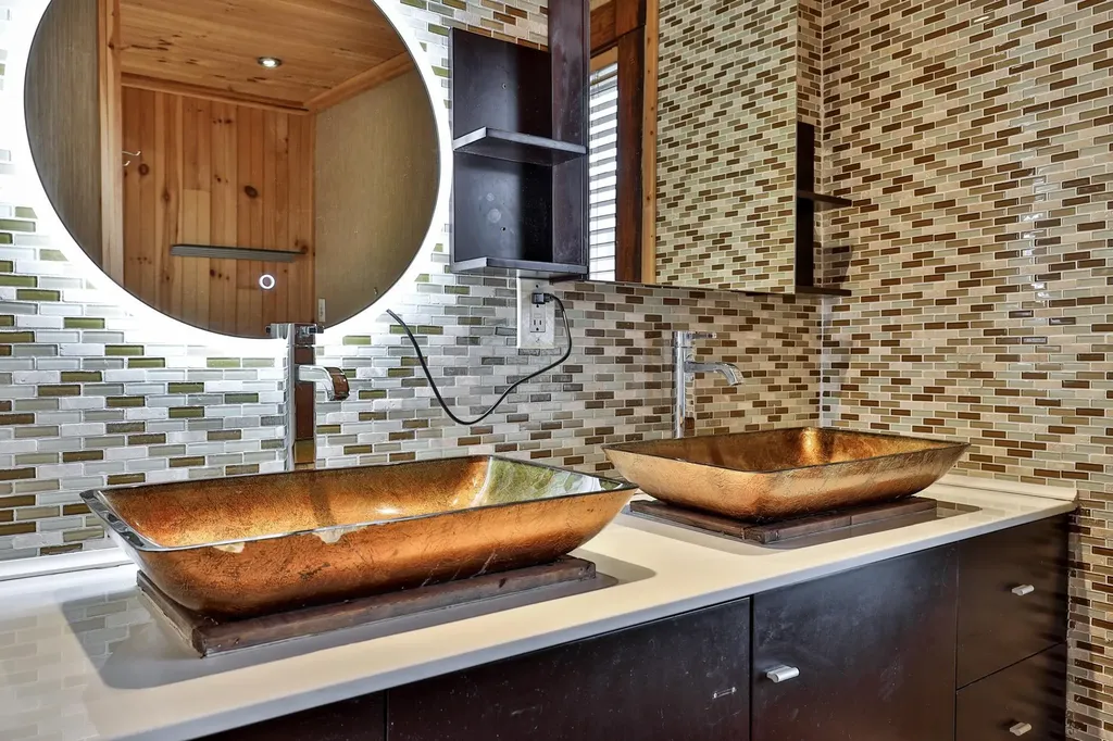 109 Park Row Rochester VT 05767