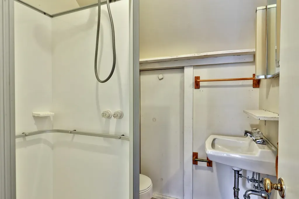 109 Park Row Rochester VT 05767