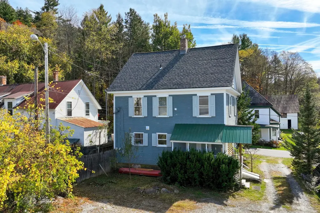 109 Park Row Rochester VT 05767