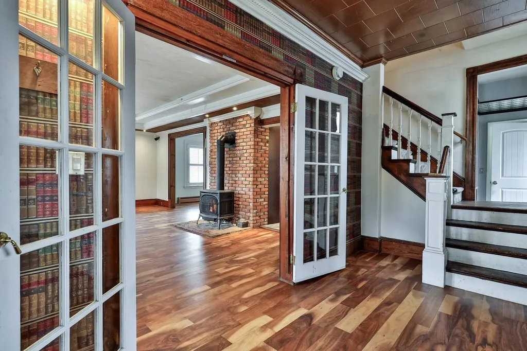 109 Park Row Rochester VT 05767