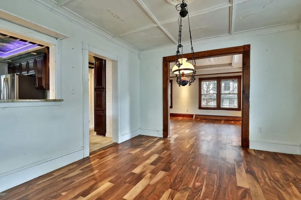 109 Park Row Rochester VT 05767