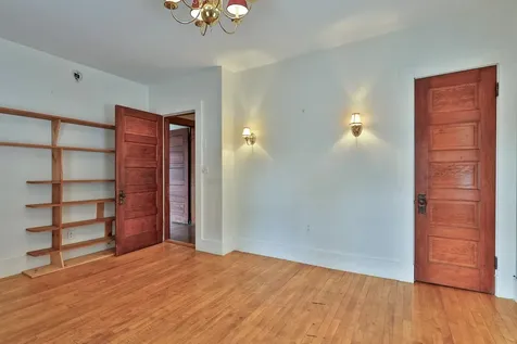 109 Park Row Rochester VT 05767