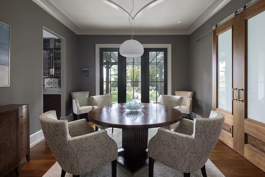 12 Runnymede Drive North Hampton NH 03862