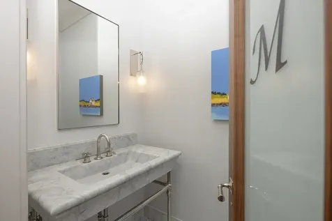 12 Runnymede Drive North Hampton NH 03862