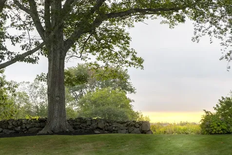 12 Runnymede Drive North Hampton NH 03862