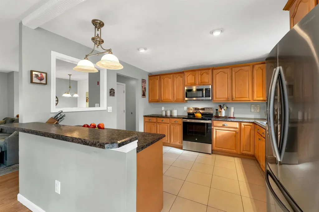 121 Hackett Hill Road Hooksett NH 03106