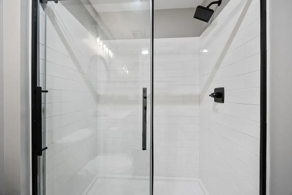 168 Old Bartlett Road Conway NH 03860